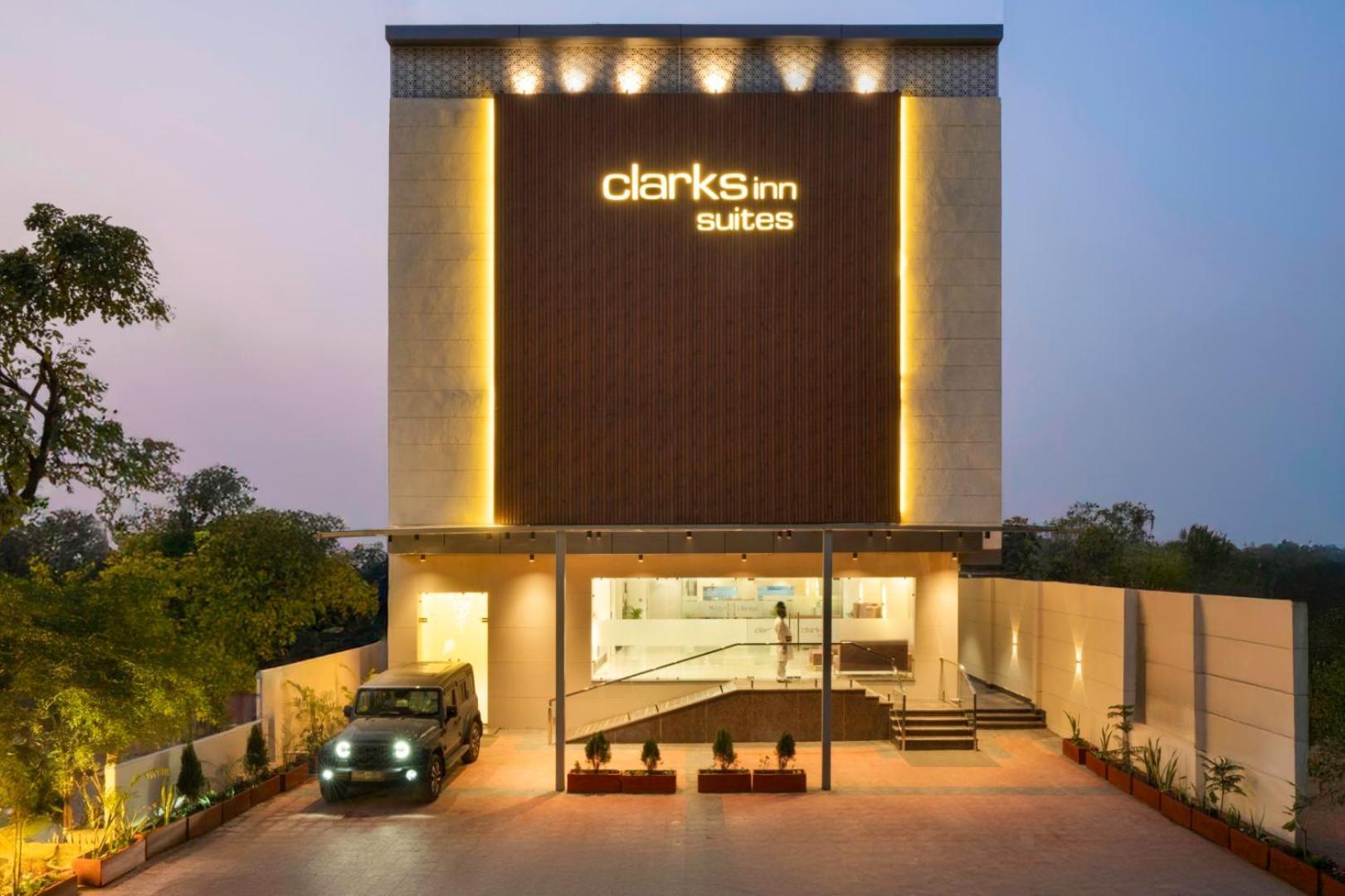 Clarks Inn Suites Agra Near Tajmahal Kültér fotó